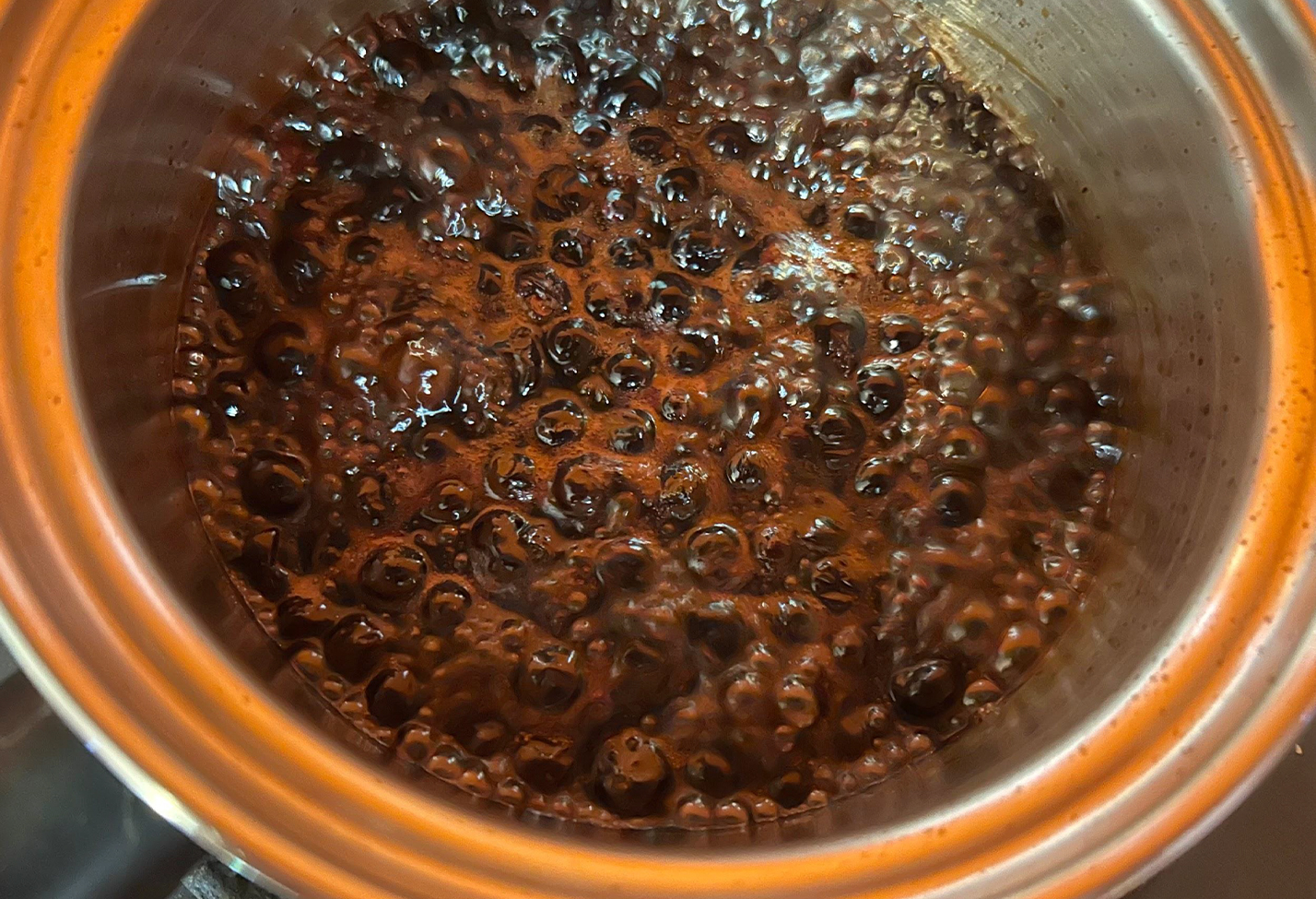 ブルスケッタ~ブラックカラントのバルサミコのソース~