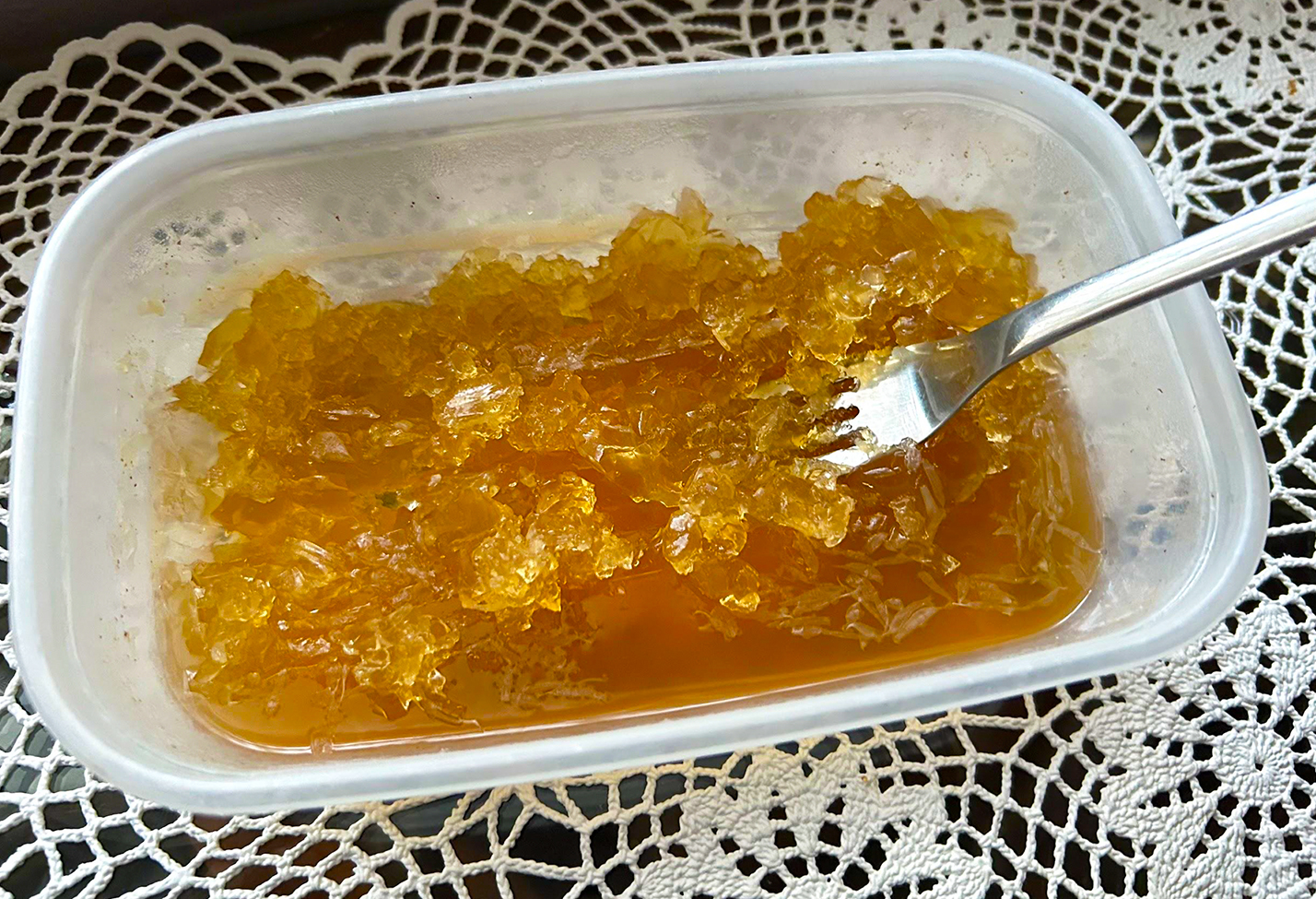 ブラックカラントとレモネードの二層ゼリー