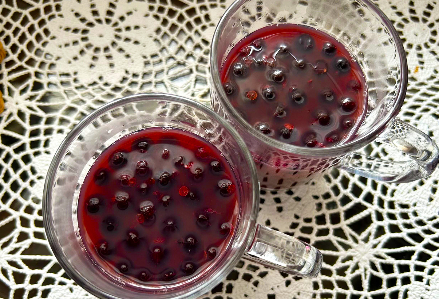 ブラックカラントとレモネードの二層ゼリー